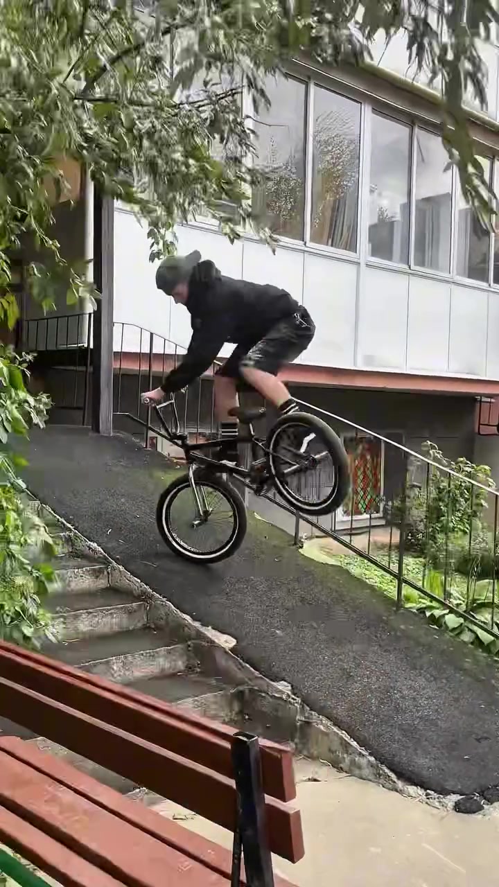 @BMX
