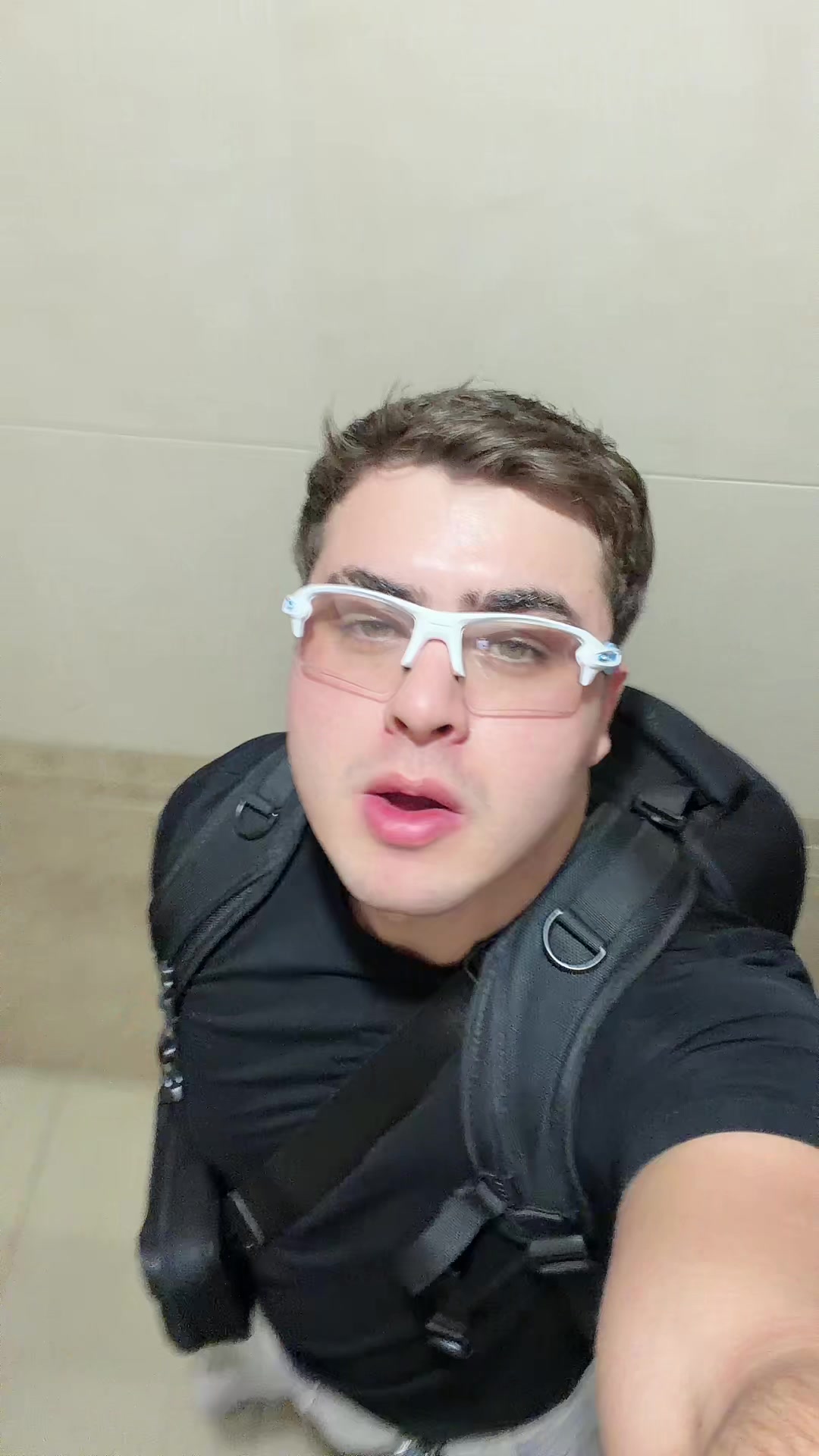 @GOODBOY🐣