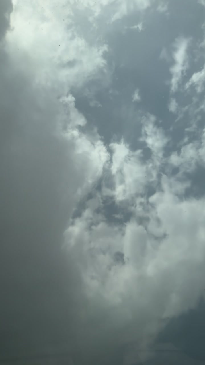 @همس المشاعر