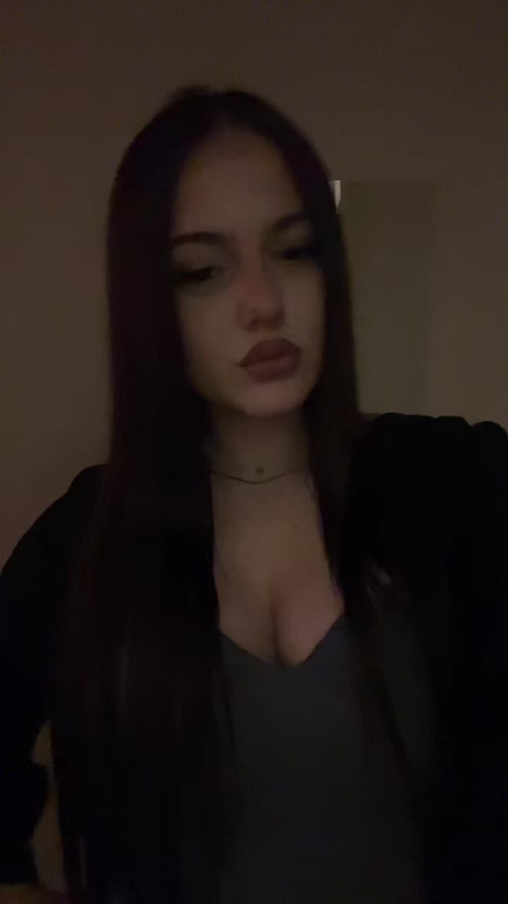 @elenica