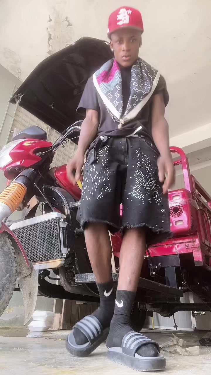 @P๐P๐ J๐๐๐๐ง
