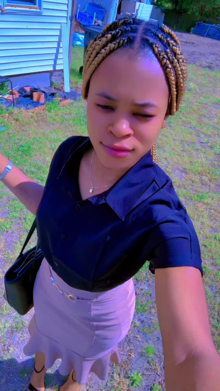 @AshMyWay🌻🥰💅🦋