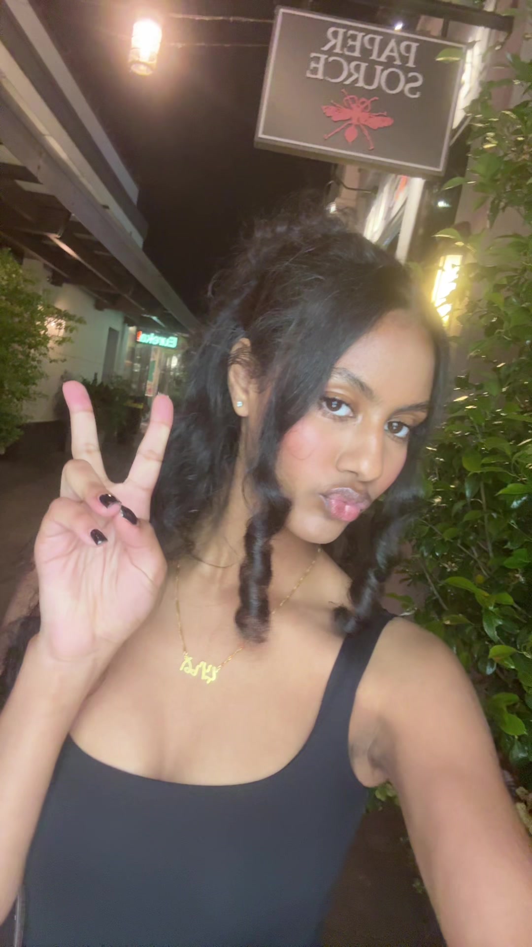 @Elle