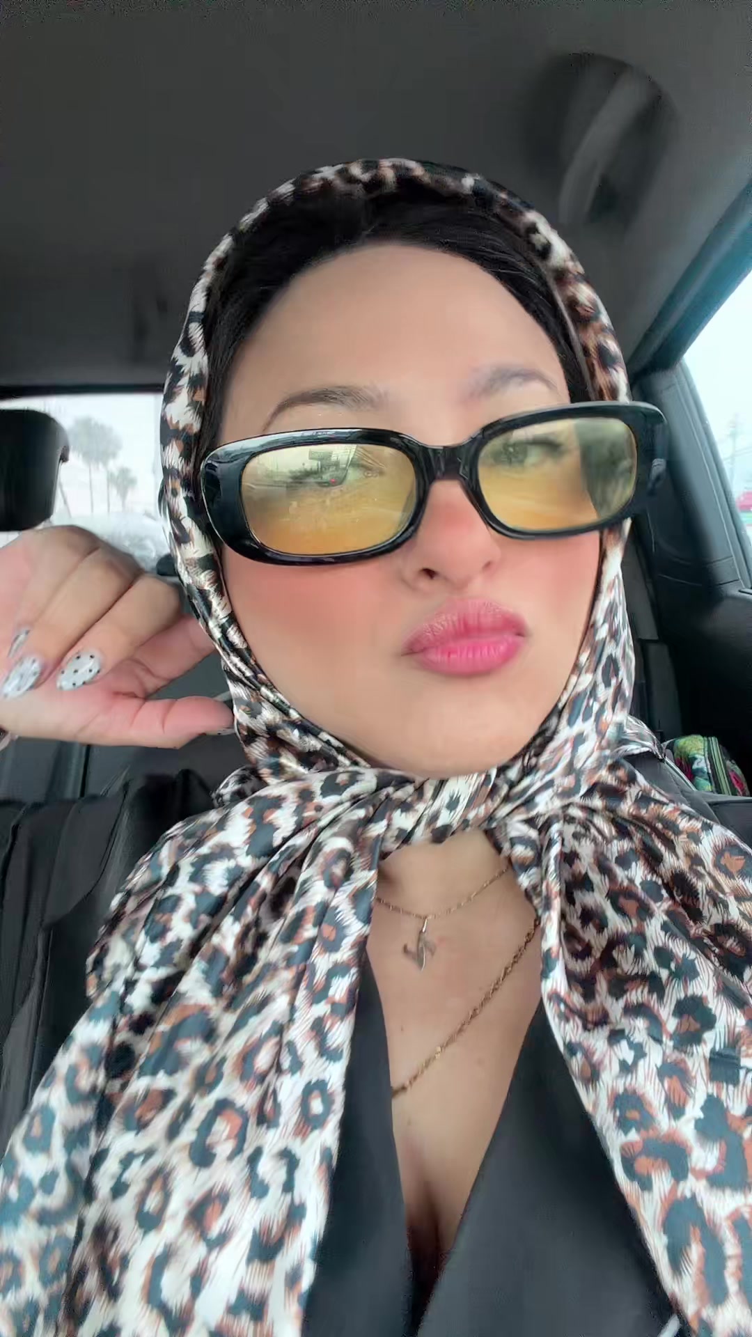 @Solo ll&aacute;mame BZ ✨💋