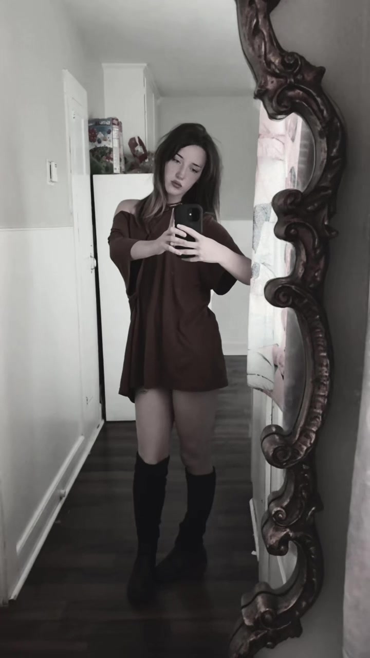 @𝐻𝑒𝒶𝓋𝑒𝓃𝓁𝑒𝑒🖤