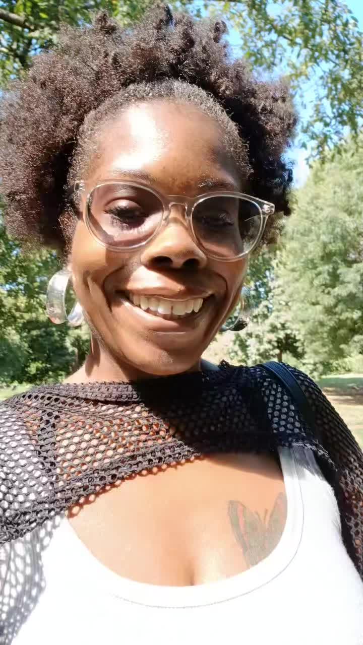 @Tee