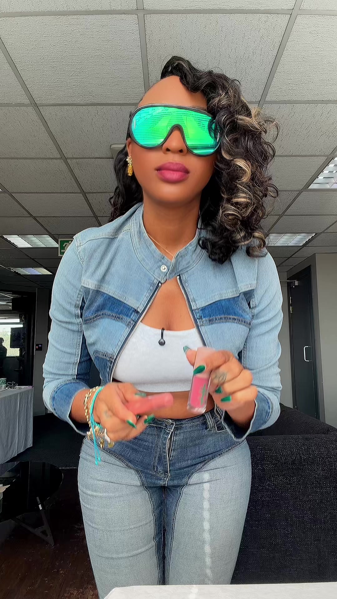 @nadianakai