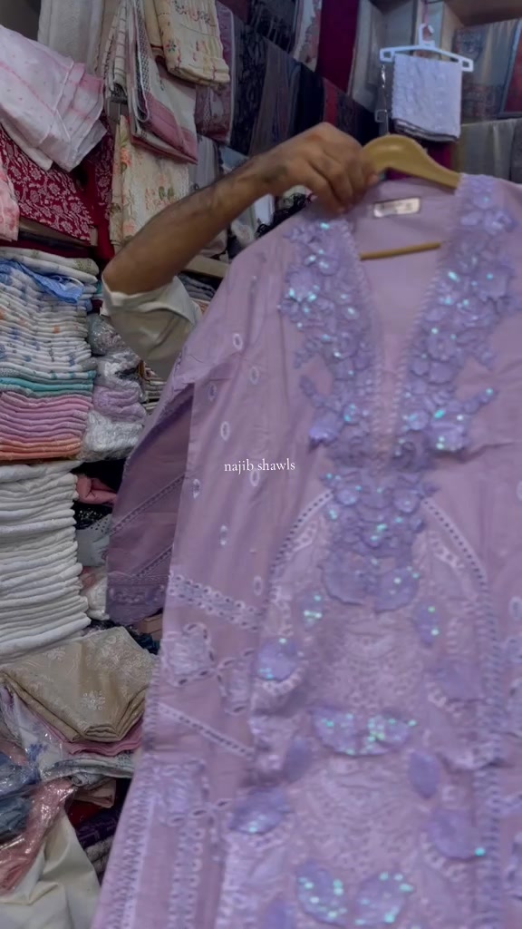 @Najeeb pashmina shawl centre