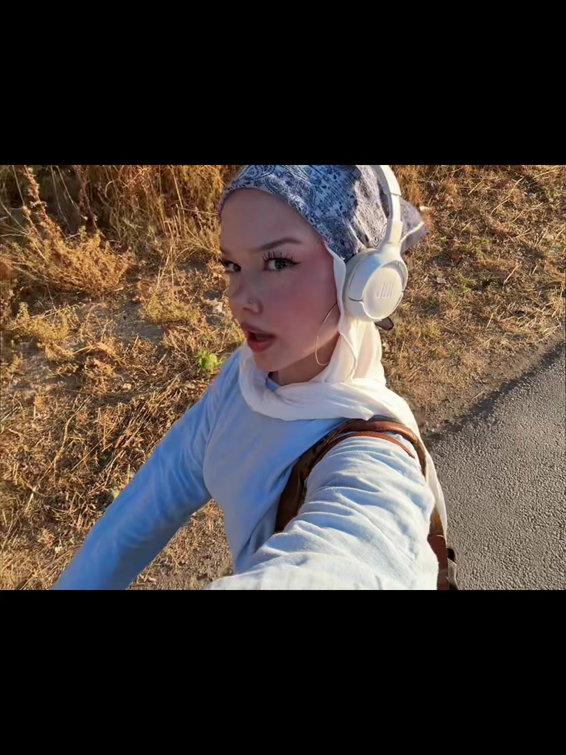 @Esmoş🎀
