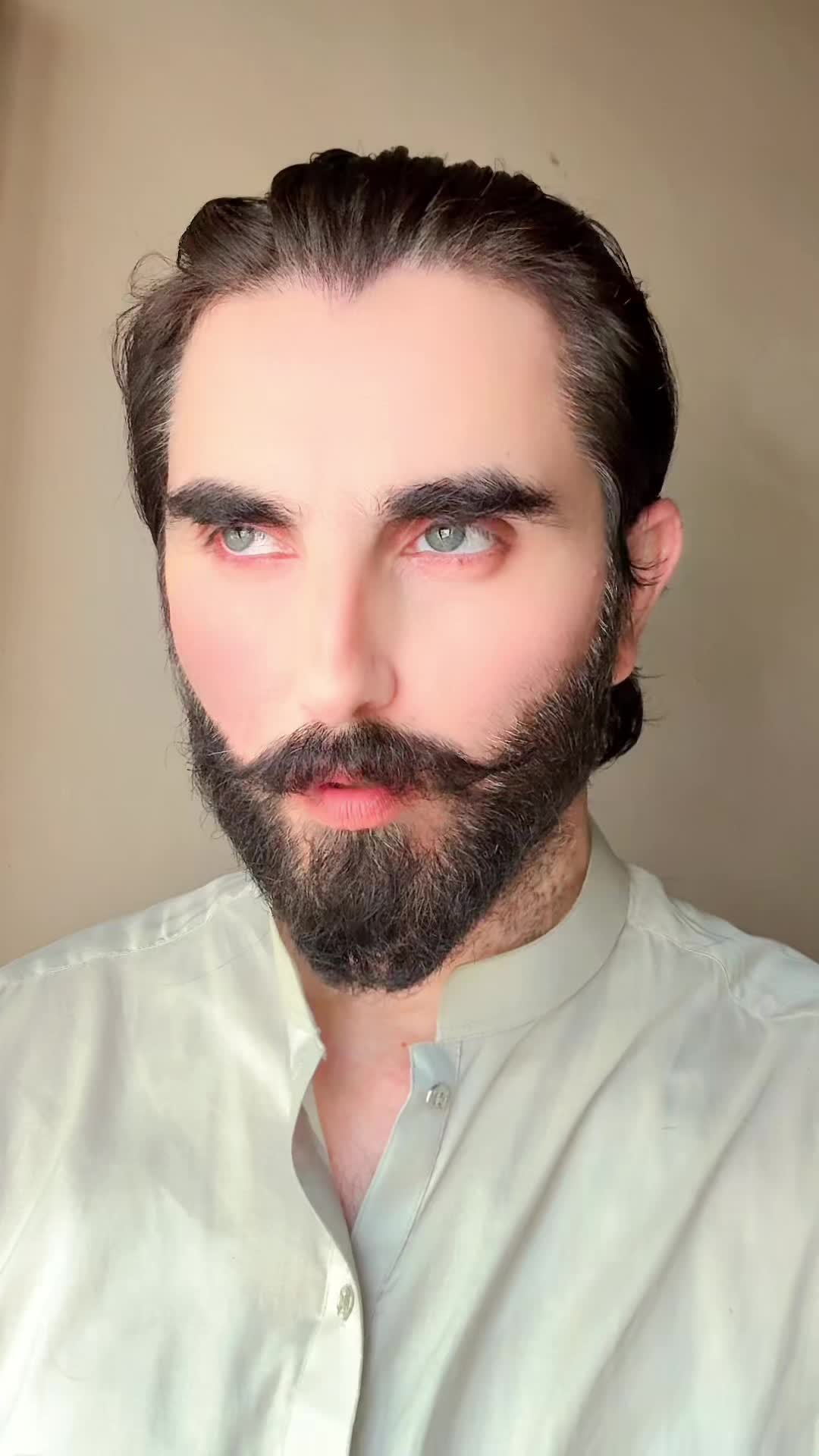 @NABEEL GREEN EYES 👁