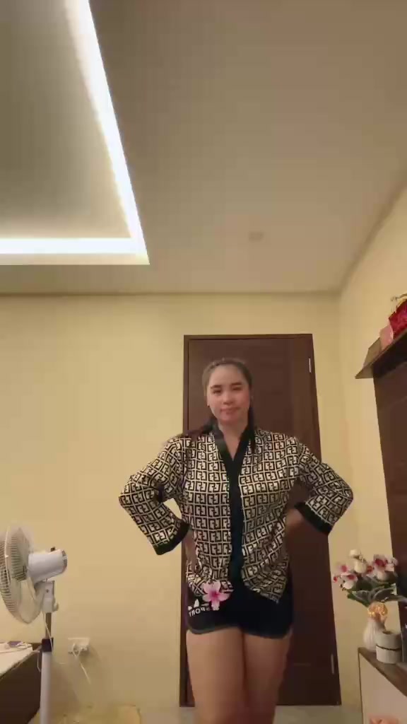 @Mariella
