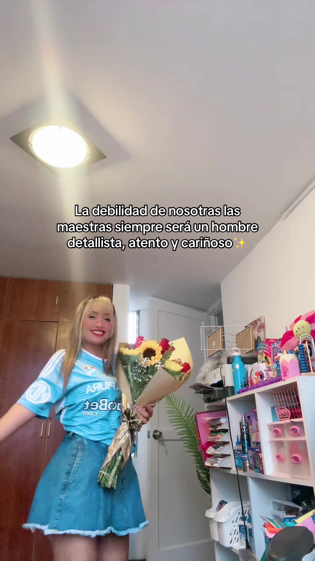 @Miss Meylin👩🏼🏫