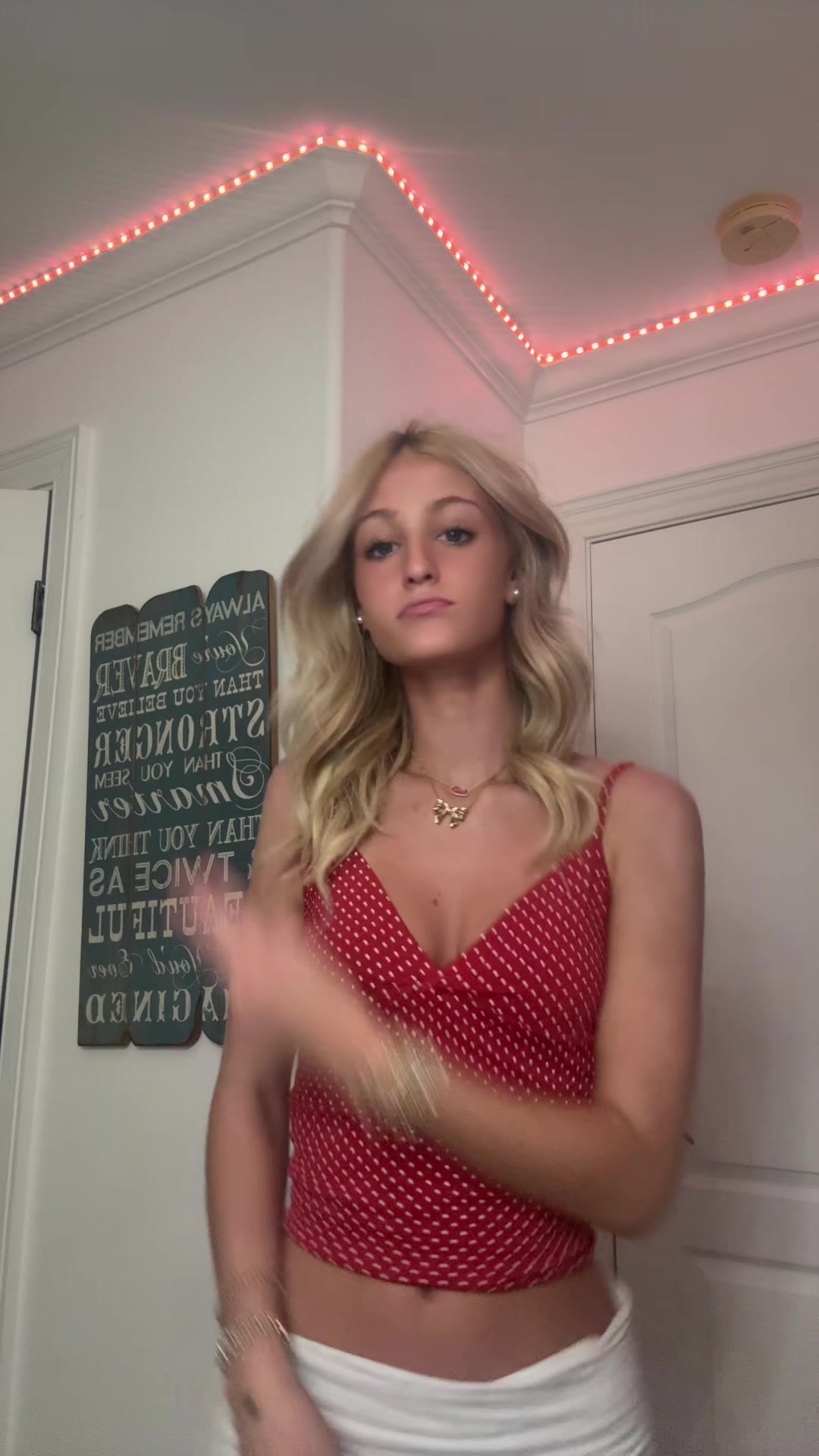 @anya