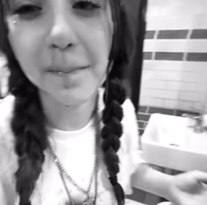 @Твикс