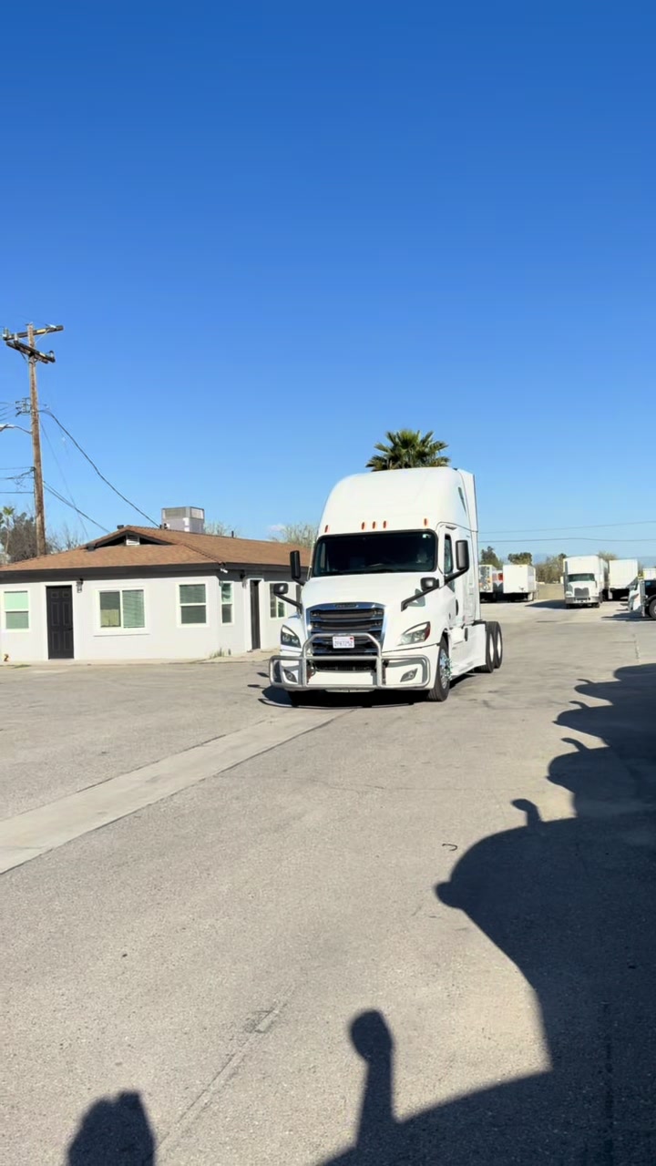 @kingtruckandtrailersales
