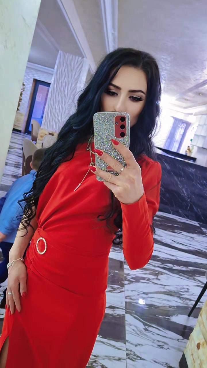 @карина