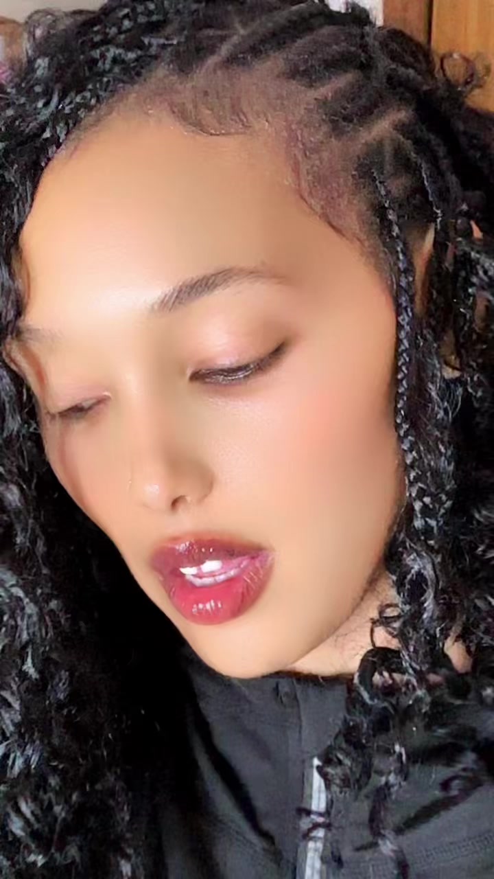 @Latifa🇷🇼