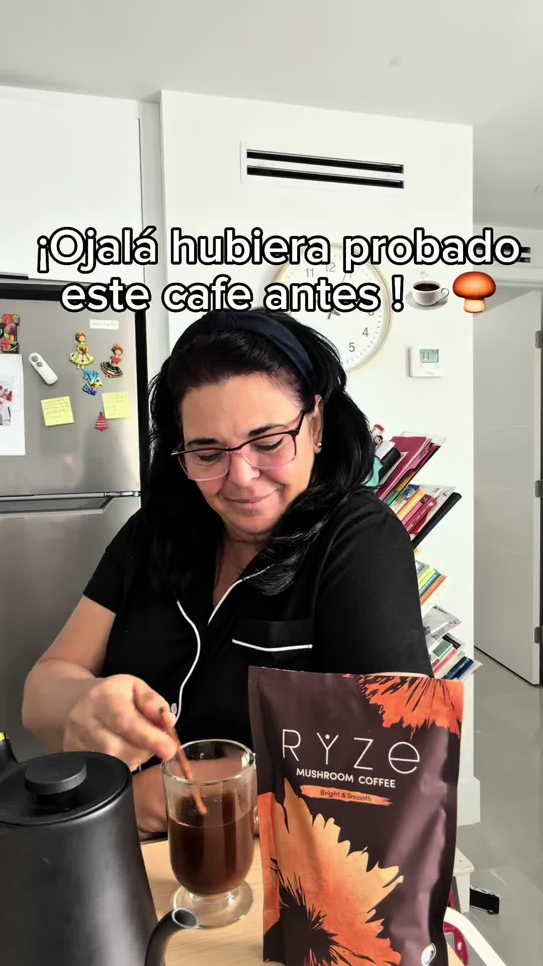 @María Elena