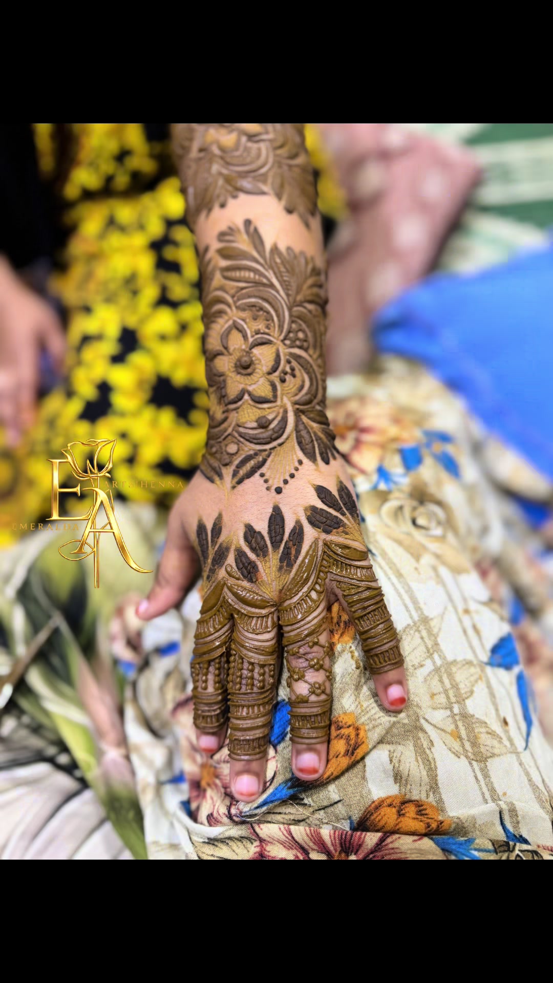 @Emeralda Arts | Henna