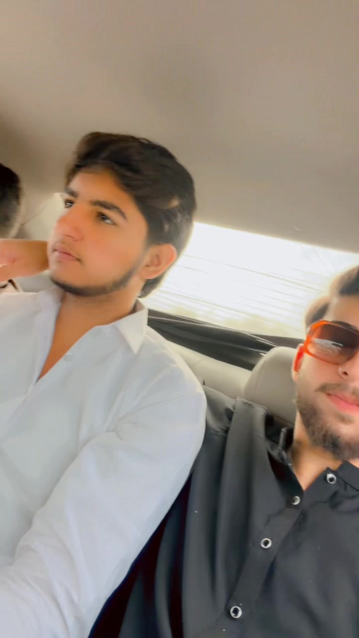 @ہادی  بٹ 🦁