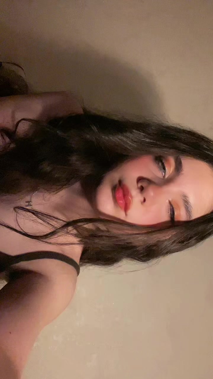 @callmeheli0