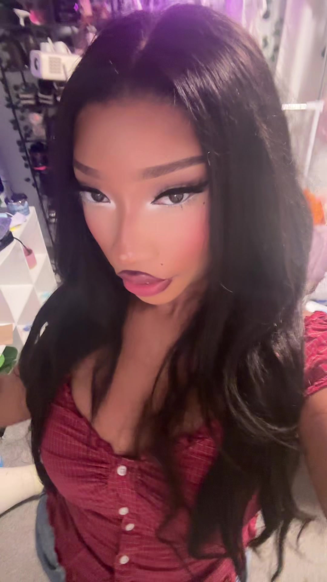 @Nicole