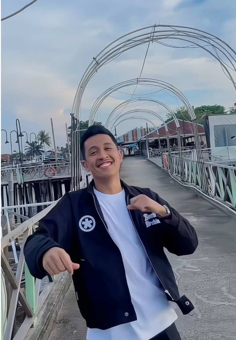 @𝗗𝗷 Nico Adhitya