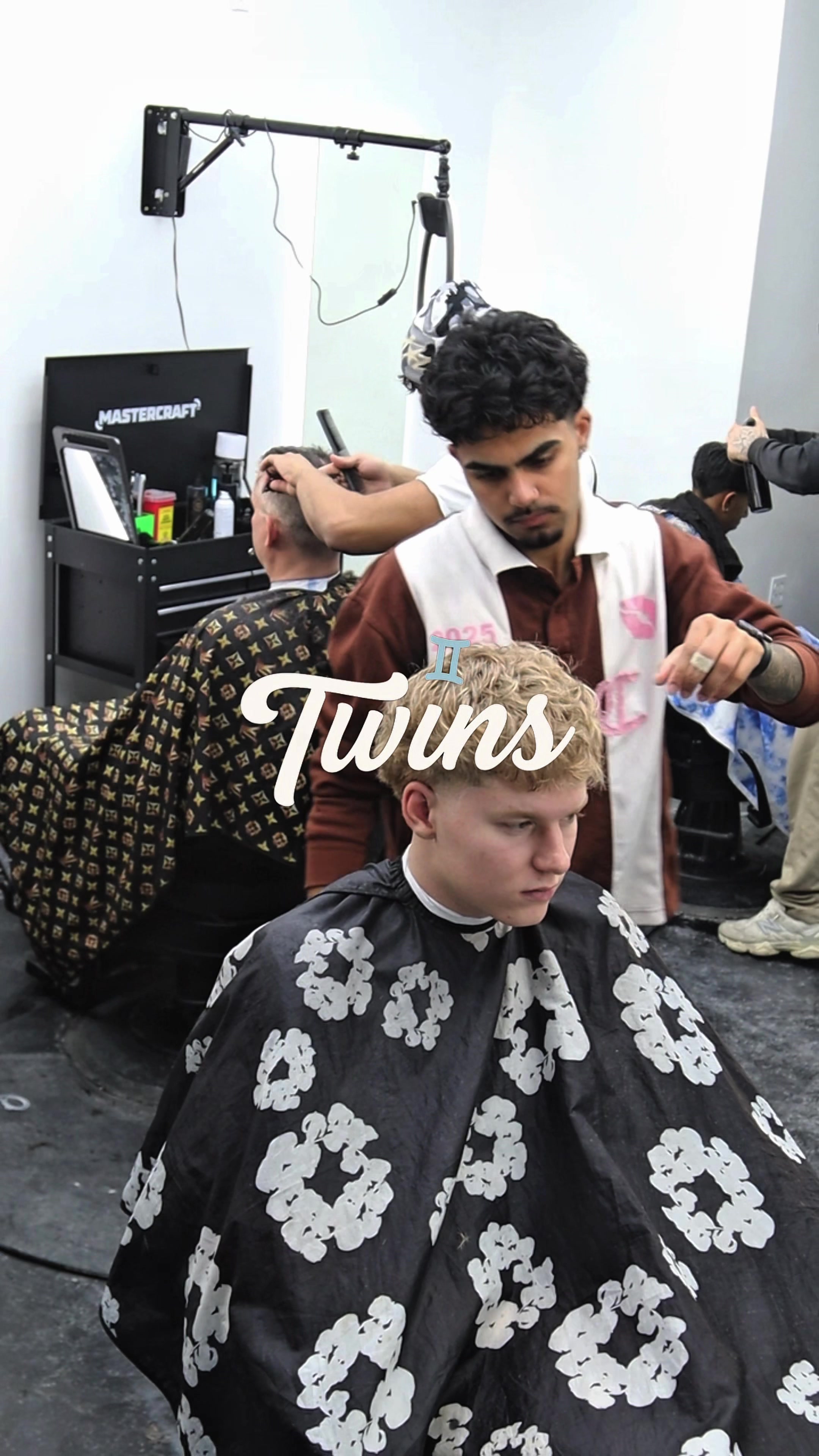 @Twins barbershop