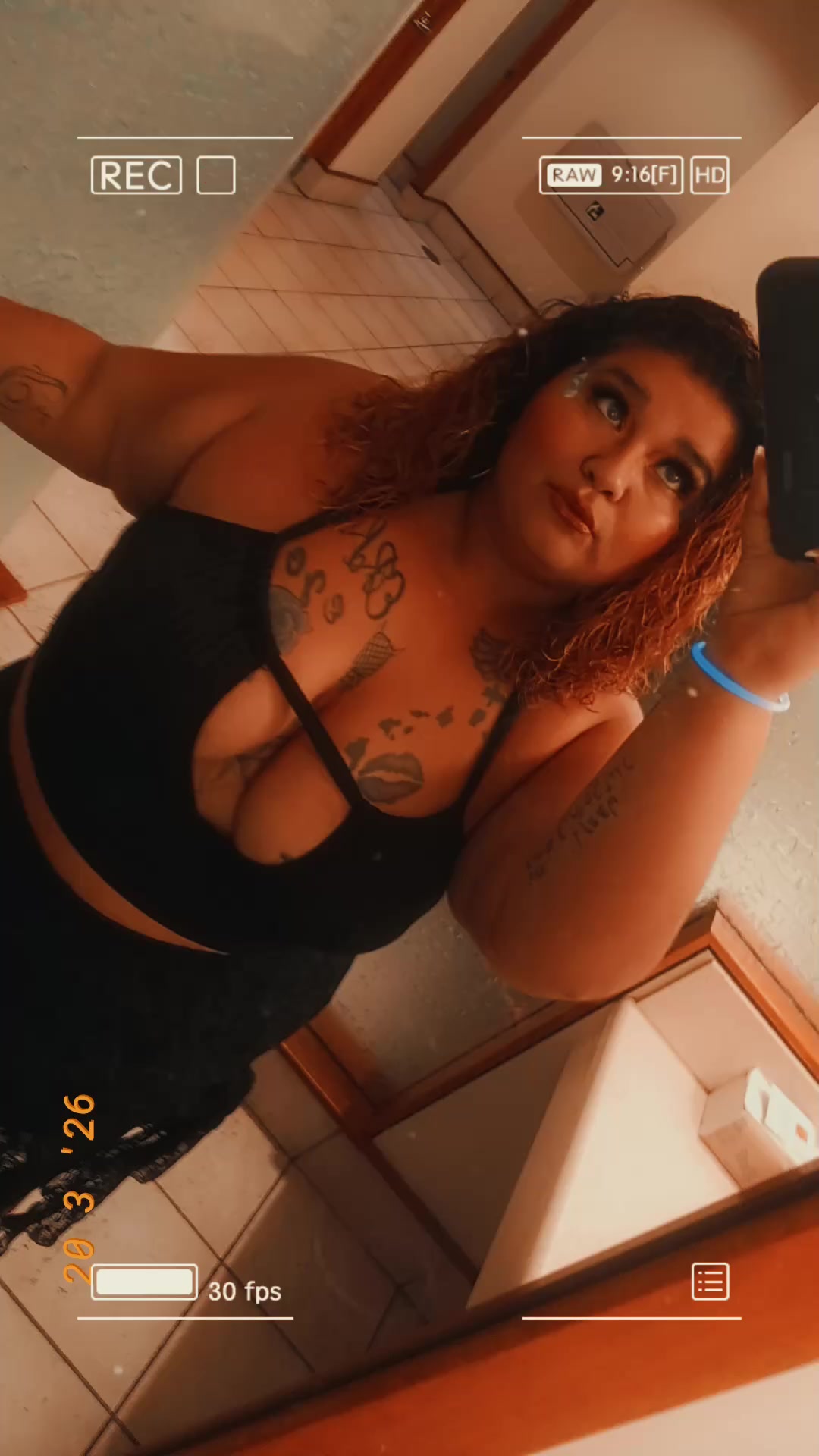@Mrs.DeLicious 😈🥥