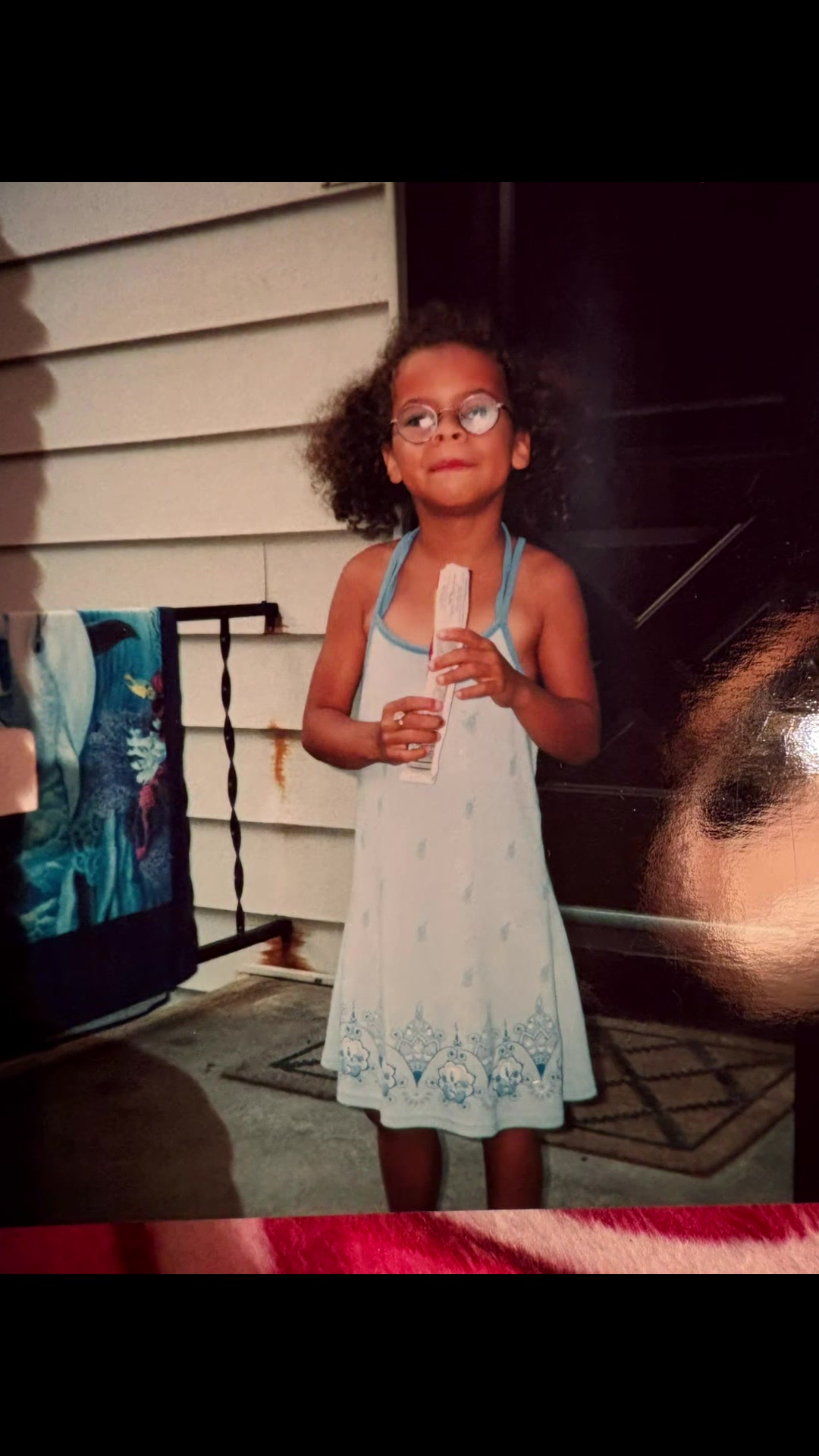 @NikkiHopson