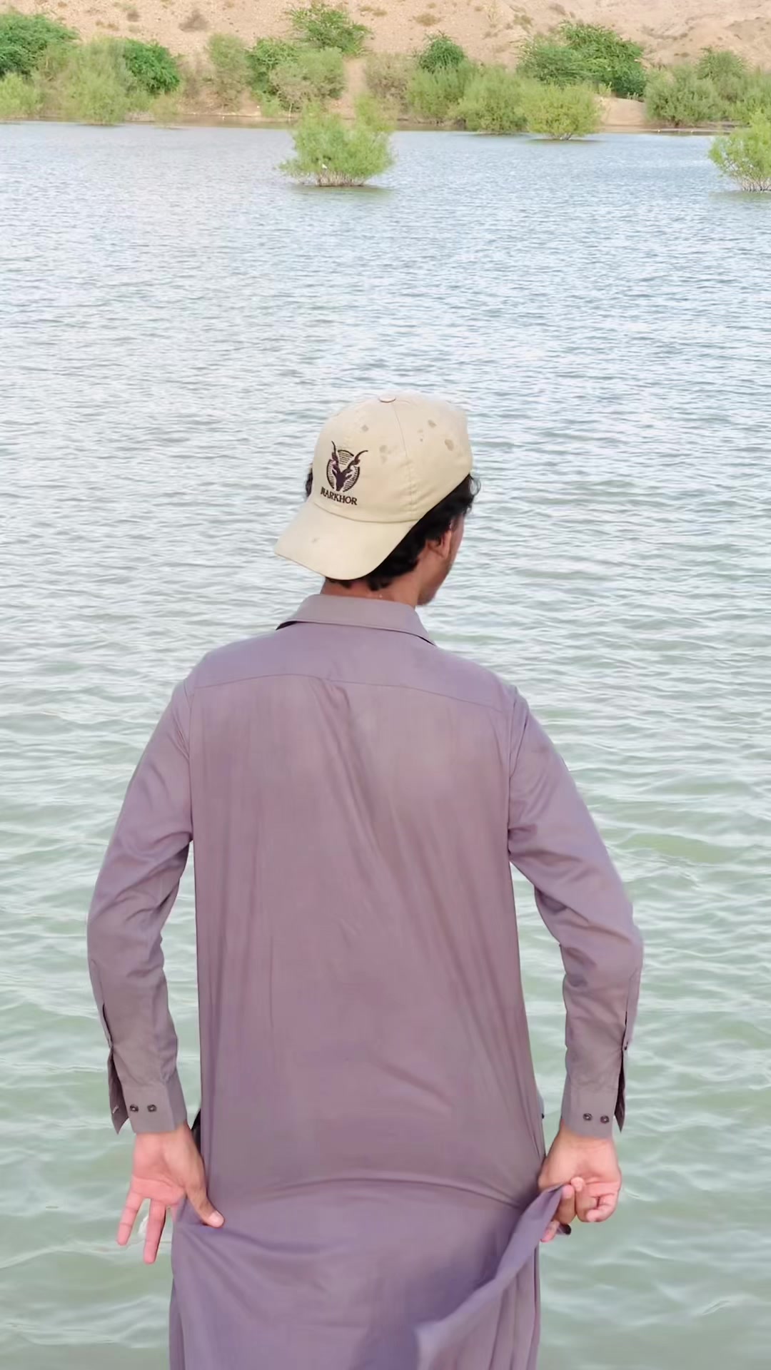 @𝐑𝐢𝐳𝐰𝐚𝐧 🥂