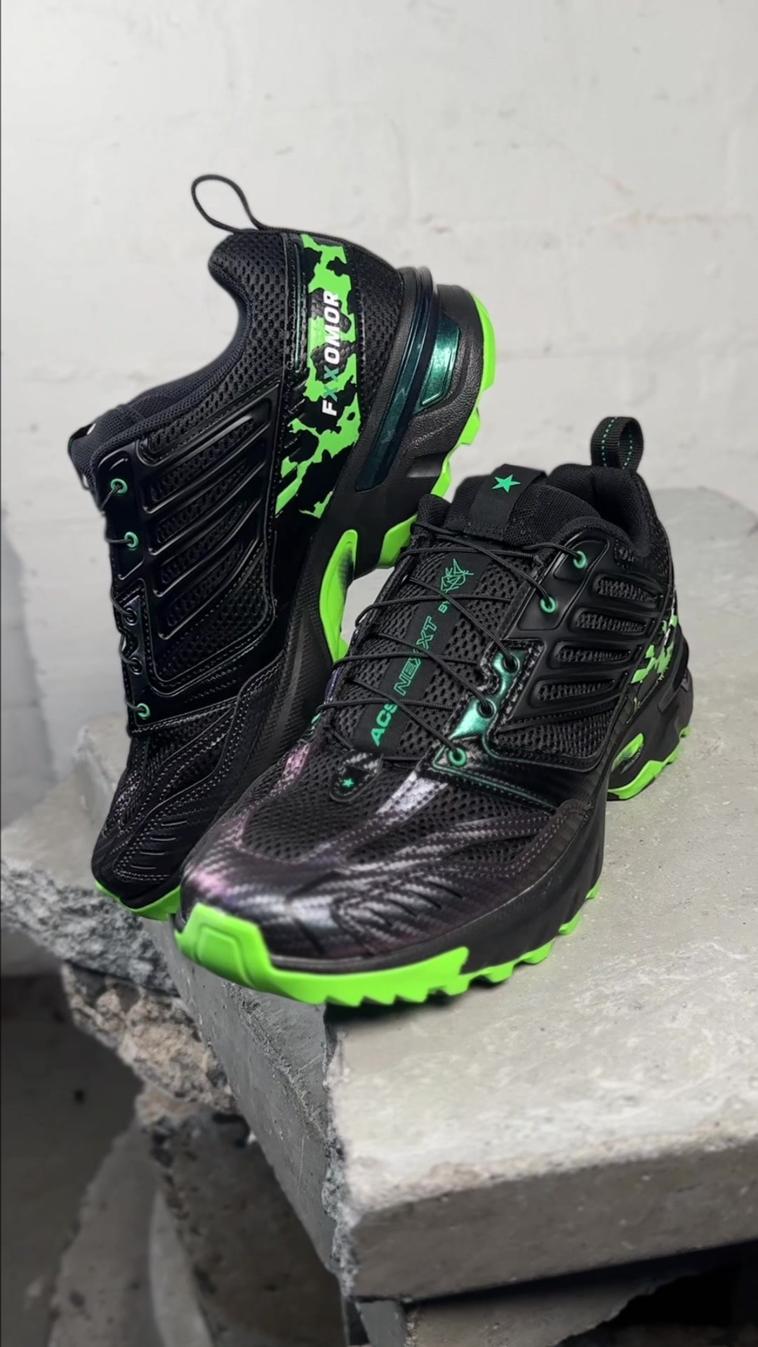 @Sneaker Freaker