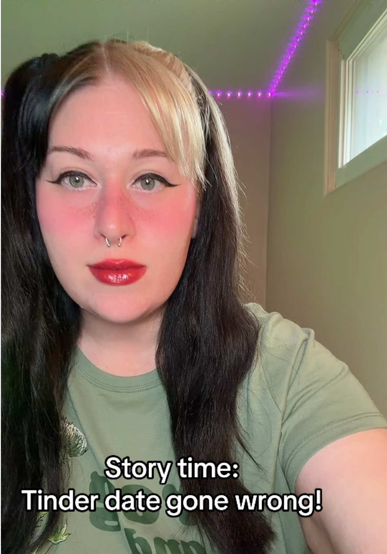 @laurenaintshitt