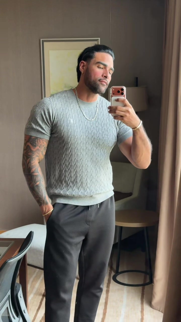 @JohnnyDiezFit