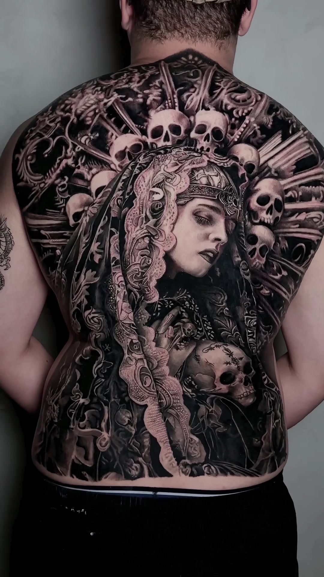 @Karlvtattoo