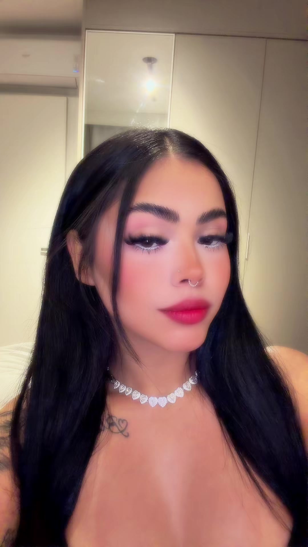 @indiaazinha083