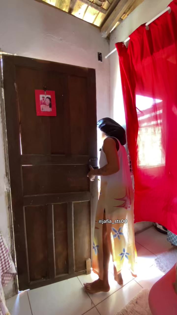 @jafia santos