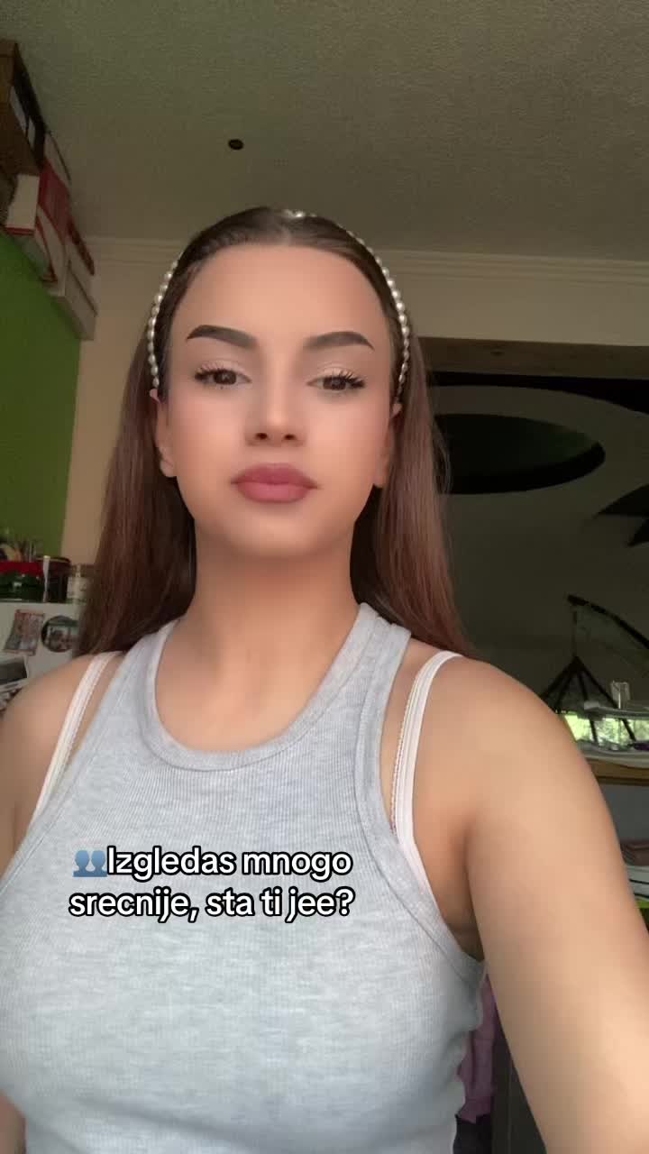 @Annčii
