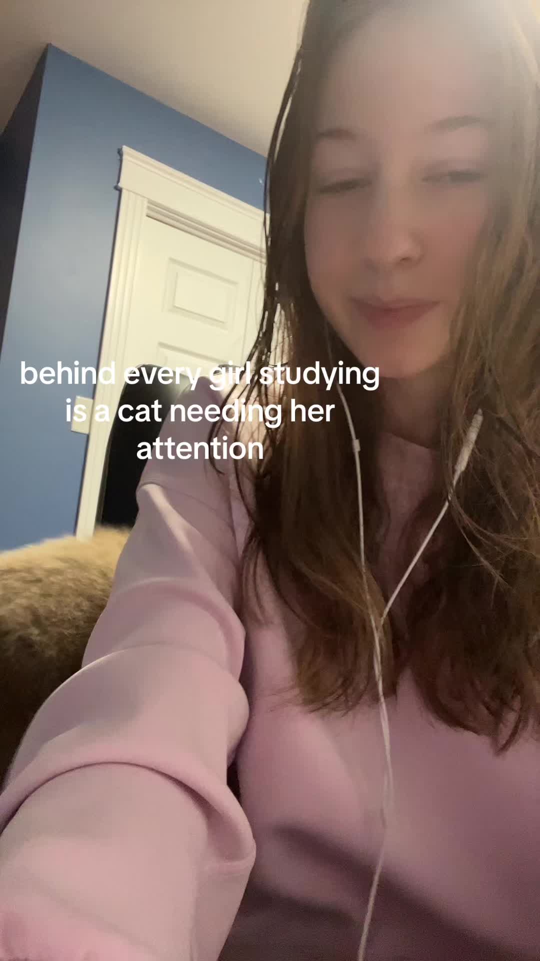 @ellamacraee_