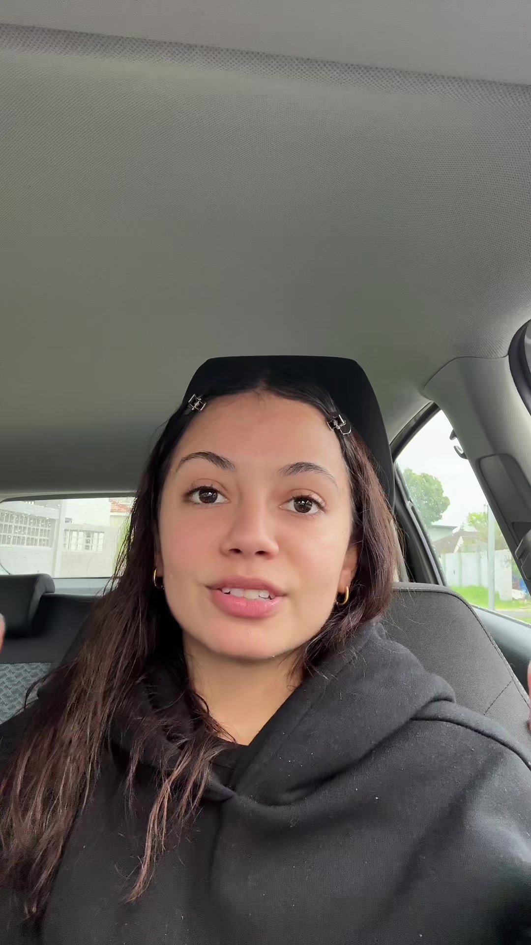 @heyitzoej