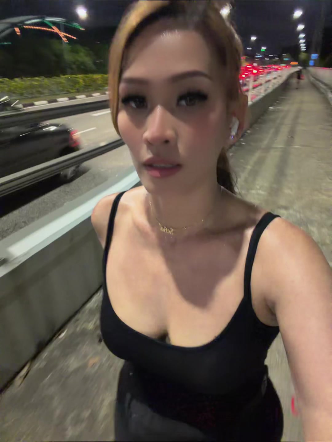 @Schastarz🇸🇬