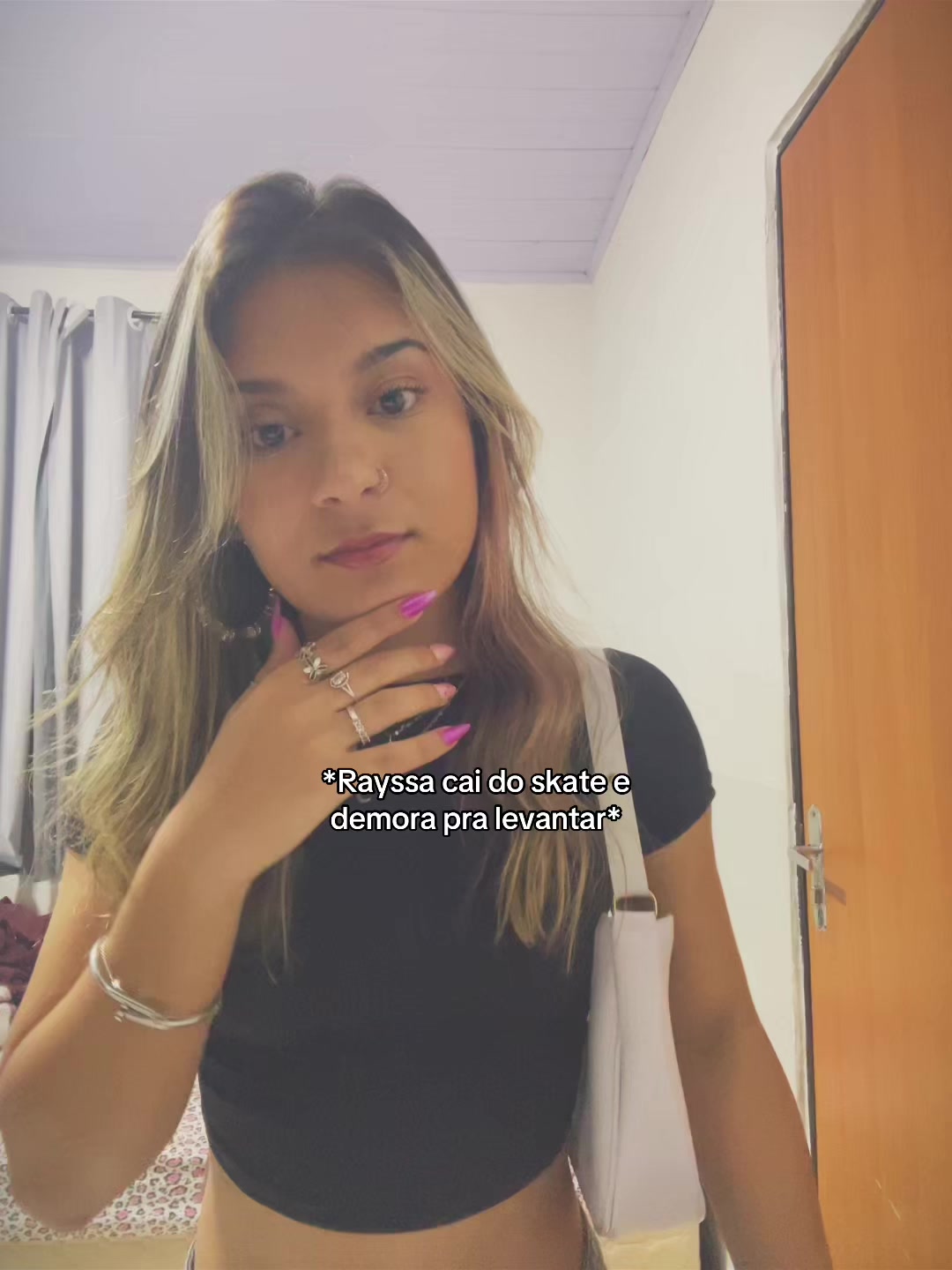 @P É T A L A