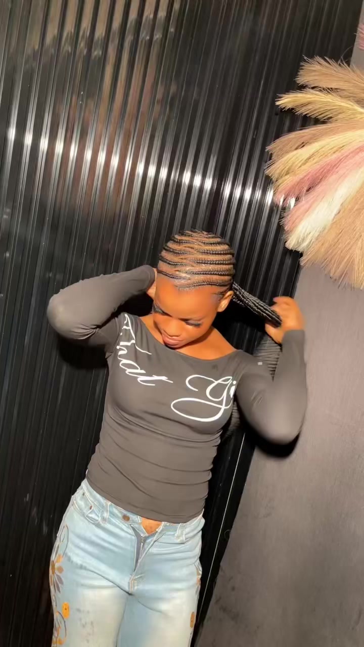 @Hairbyamaka2