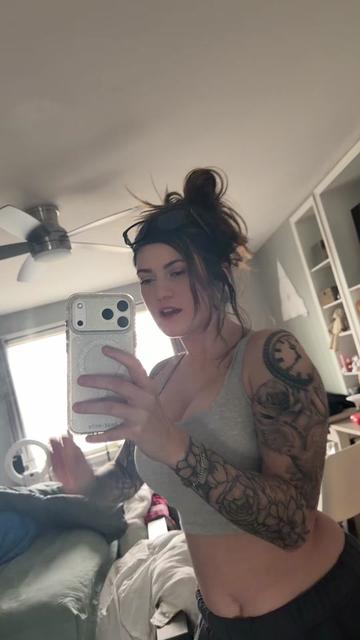 @itsashleeyxoxo