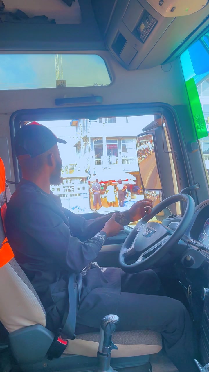 @OFFICIAL YOUNGEST DRIVER🚛🚚🚛