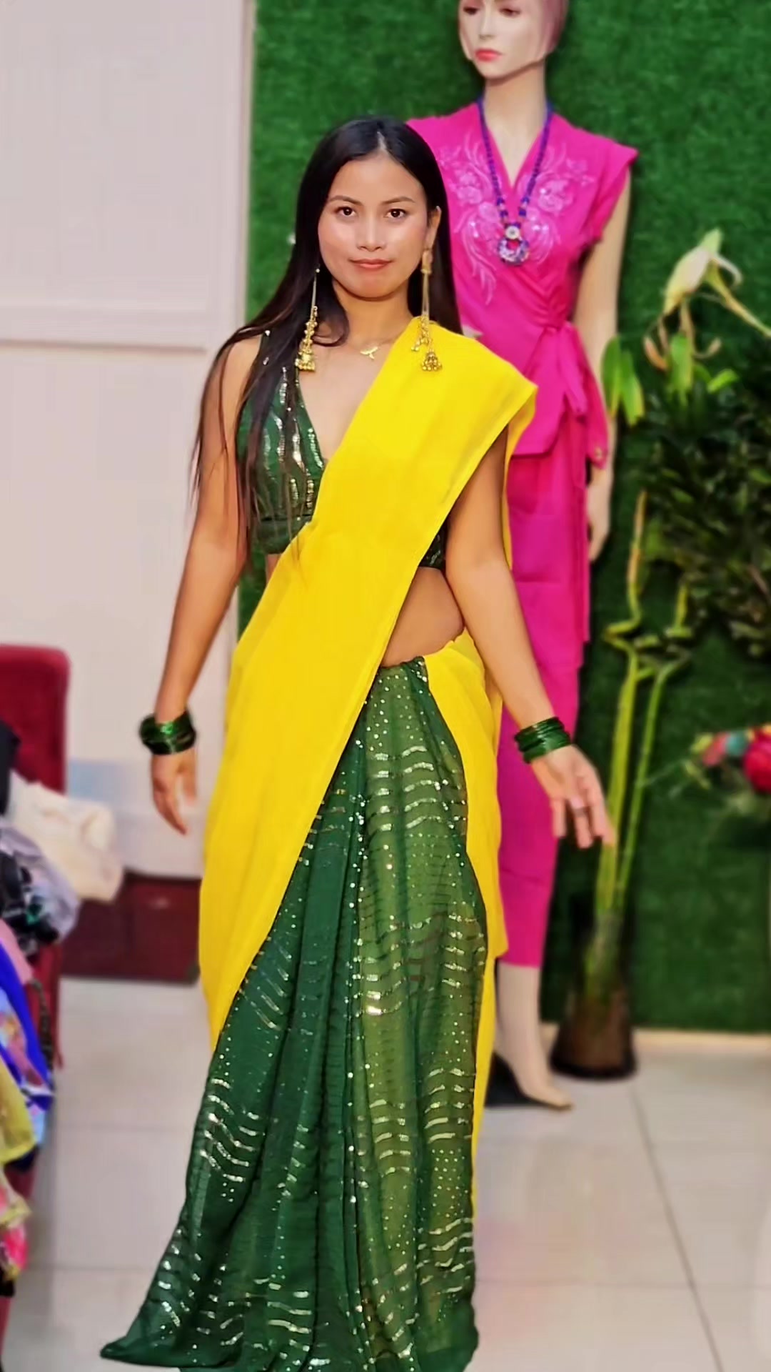 @Rekha Fashion