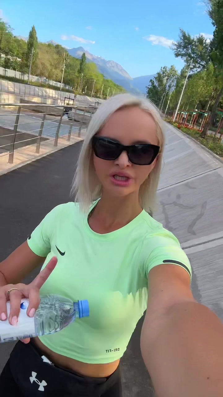 @Lyubov Nadezda twins