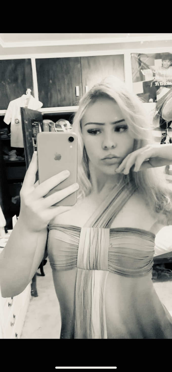 @𝐿𝒶𝓋𝒾𝓃𝒾𝒶
