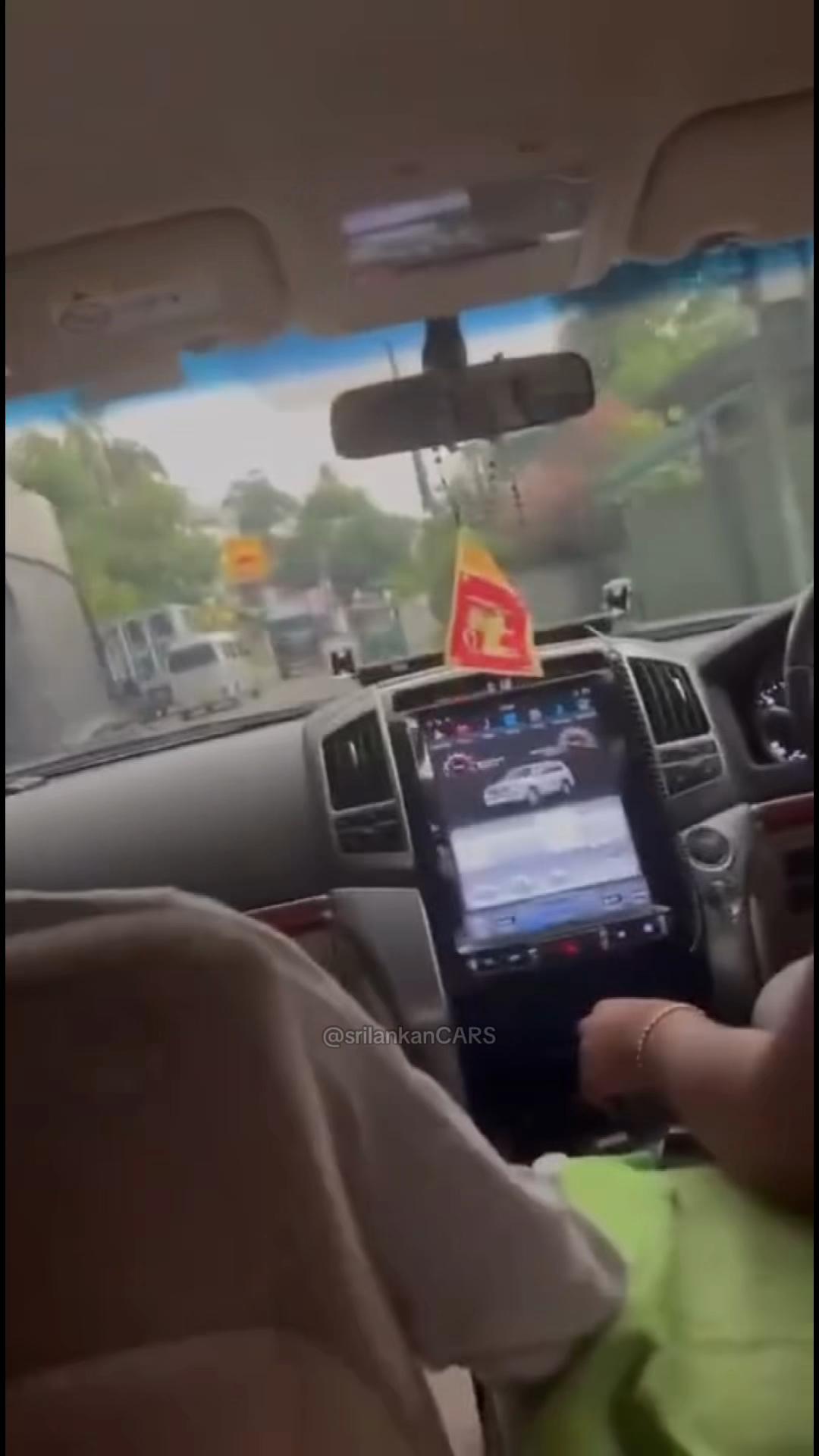 @Sri Lankan CARS