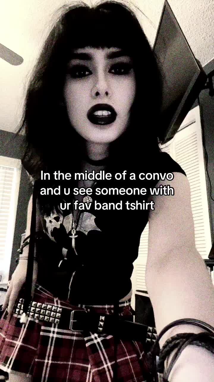 @Maria🦇